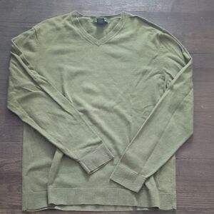 Eddie Bauer Men's Sage V-Neck Sweater